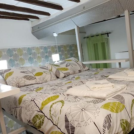 רומא Nice Studio In Trastevere מראה חיצוני תמונה